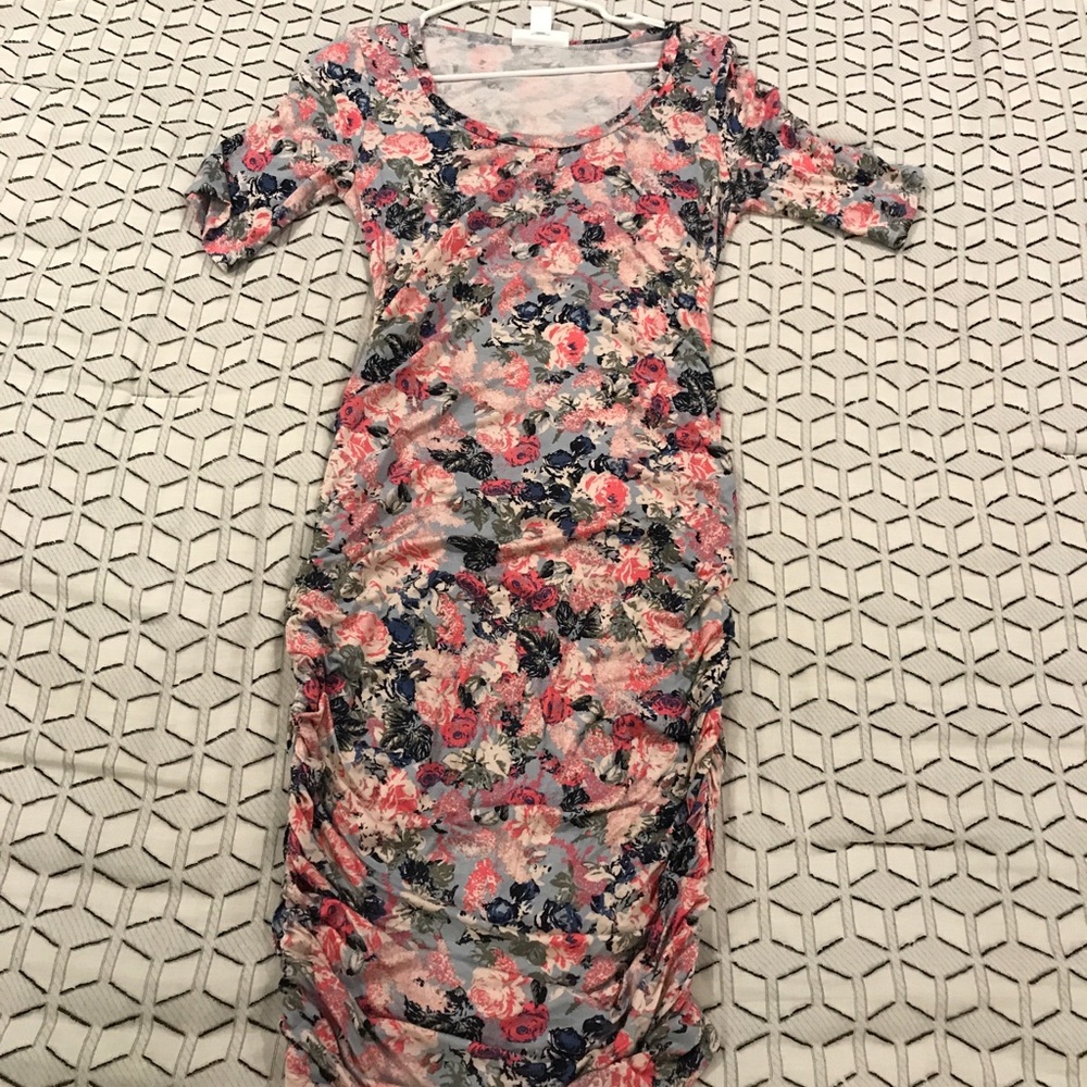 Floral maternity dress